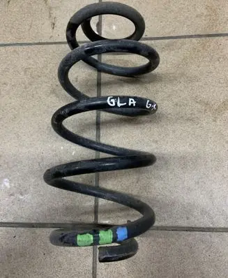 Mercedes-Benz GLA W156 Rear coil spring