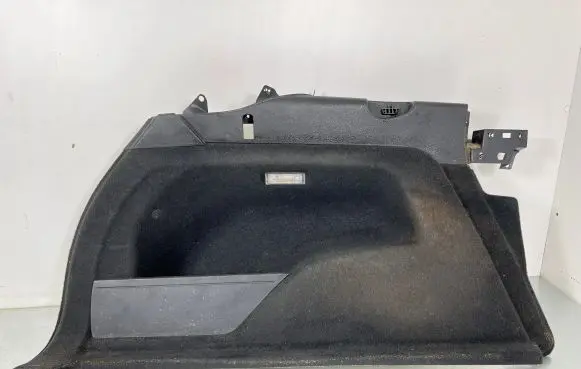 Volkswagen Touareg II Trunk/boot side trim panel 7P6863819 7P6867037