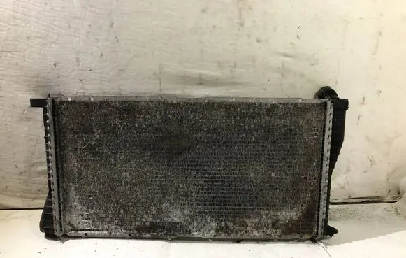 BMW 7 E38 Coolant radiator