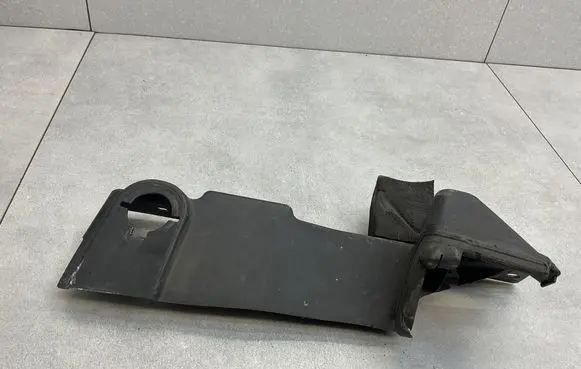 Ford Kuga I Intercooler air guide/duct channel 8V41S02476AF