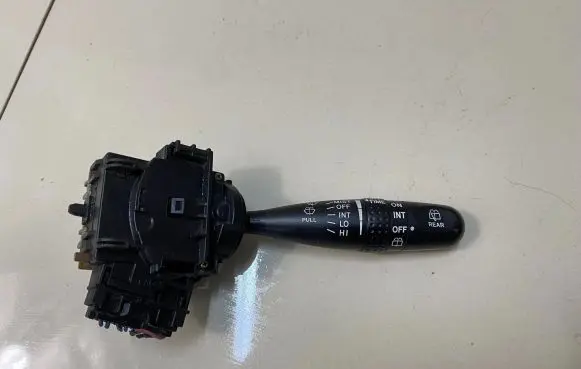 Toyota Corolla E120 E130 Wiper control stalk 1A830-173699