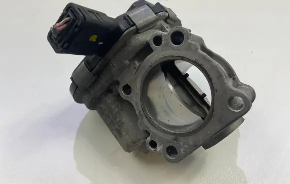 Peugeot 3008 I Throttle valve 9673534480 28275019