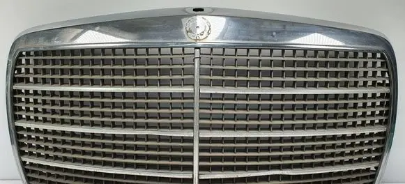 Mercedes-Benz COMPAKT W115 Front bumper upper radiator grill 1158882285