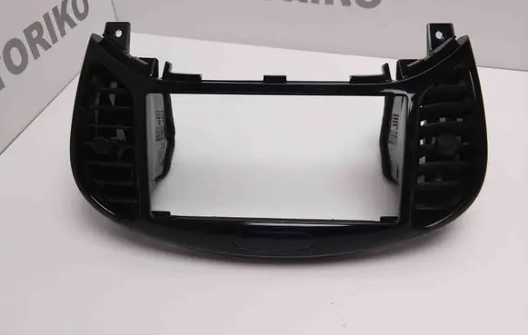 Nissan Juke I F15 Dashboard air vent grill cover trim 687511KE0A 687501KE0A
