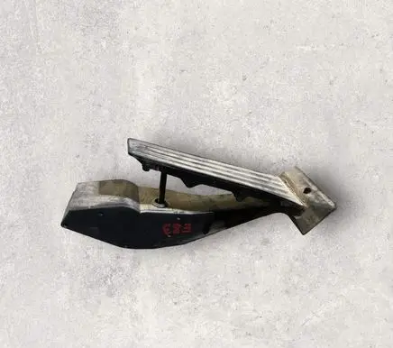 BMW X3 E83 Accelerator throttle pedal 6766930