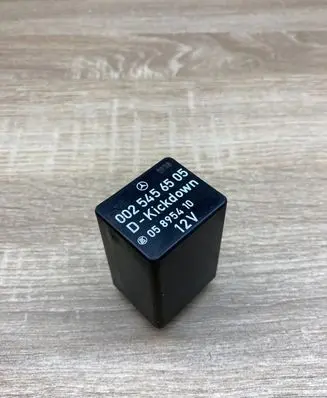 Mercedes-Benz E W124 Other relay 0025456505 05895410