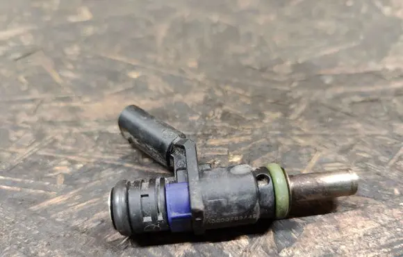 Mercedes-Benz A W169 Fuel injector A0000788749