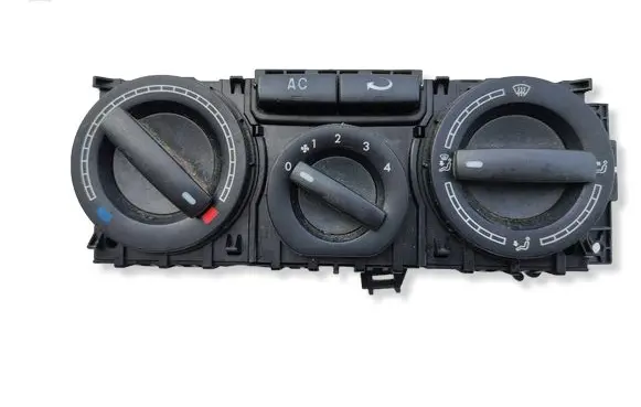 Volkswagen Transporter - Caravelle T5 Climate control unit 7H0820045AJ