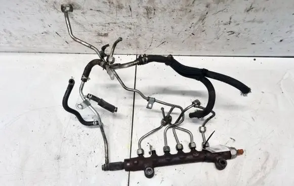 Mitsubishi ASX Fuel main line pipe