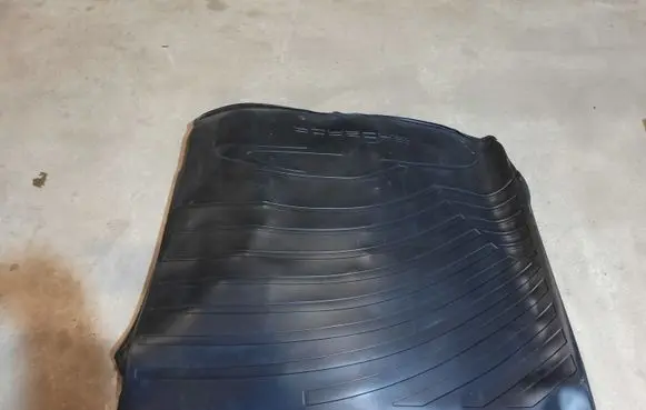 Porsche Cayenne (92A) Rubber trunk/boot mat liner 95804400017