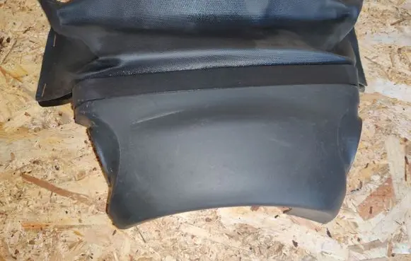 Steering wheel column trim