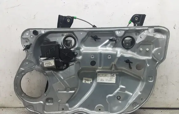 Volkswagen Polo Front door window regulator with motor 6Q2959801A