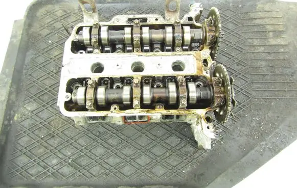 Opel Corsa D Engine head 55355431