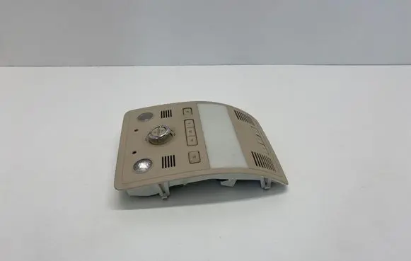 Volkswagen Touareg II Front seat light 7P6947105H