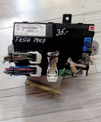 Ford Fiesta Fuse box set CA6T-15K600-CA