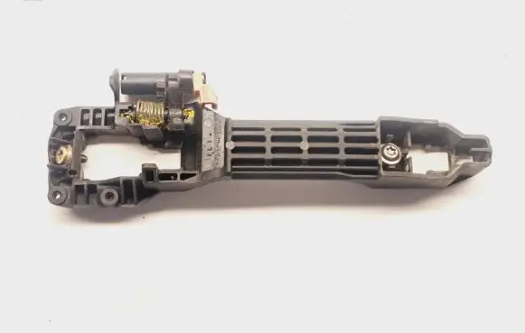 Front door exterior handle/bracket