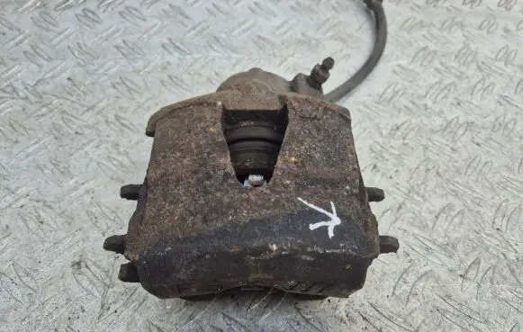 Skoda Fabia Mk2 (5J) Front brake caliper