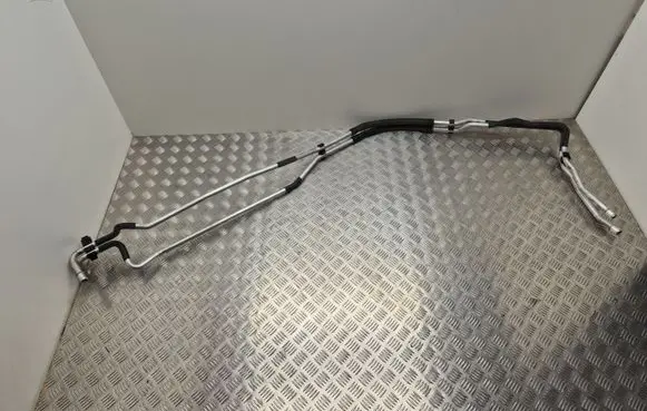 Porsche Cayenne (92A) Engine coolant pipe/hose 7P0819885