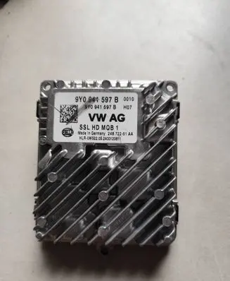 Volkswagen Tiguan Headlight ballast module Xenon 9Y0941597B 2400120811 24872251AA