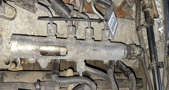 Opel Insignia A Fuel main line pipe 0445214199 55566047