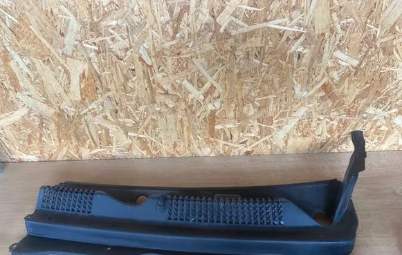Opel Antara Wiper trim 96622272