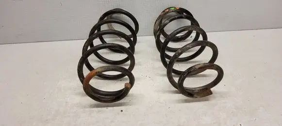 Volkswagen PASSAT B6 Front coil spring 