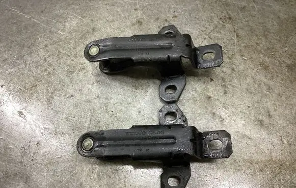 Volvo XC90 Tailgate lock loop/hook striker 30649105