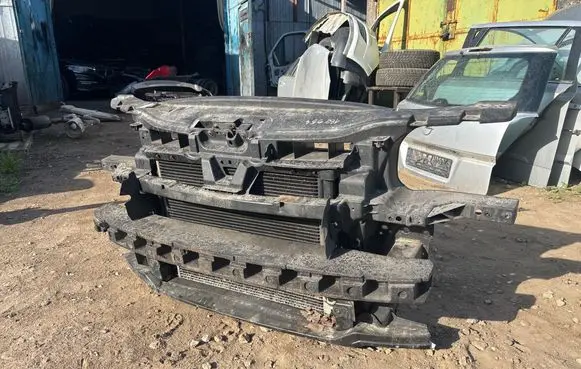Volkswagen Touran I Radiator support slam panel bracket 1T0805588 1155D300338