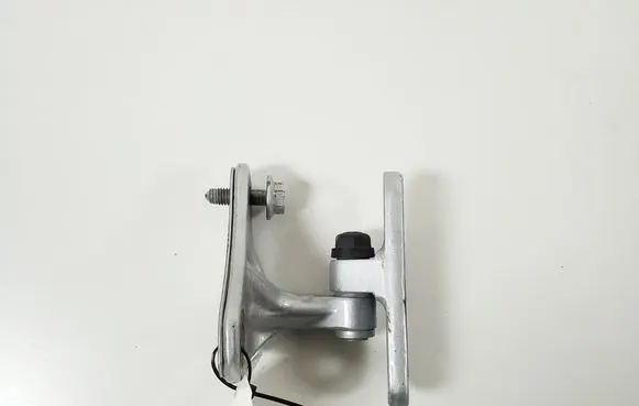 Mercedes-Benz CLC CL203 Front door lower hinge A2037200437