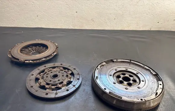 Volvo C30 Clutch set kit 000039