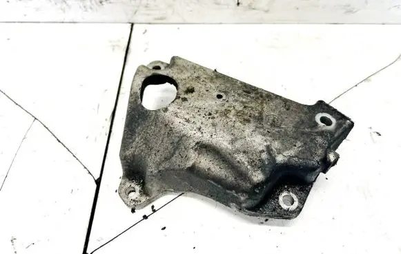 BMW 5 GT F07 Engine mounting bracket