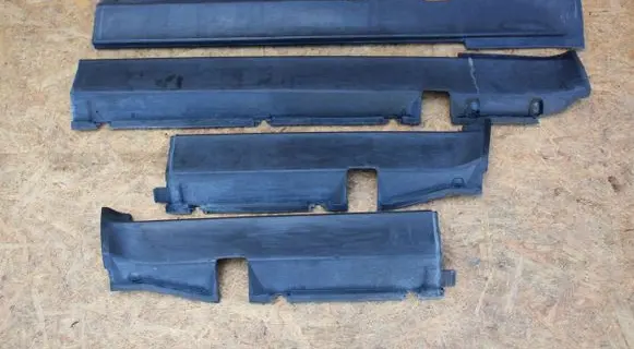 BMW 7 E32 Sill