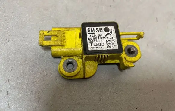 Opel Zafira B Airbag deployment crash/impact sensor 13264084