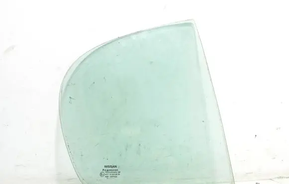 Rear vent window glass