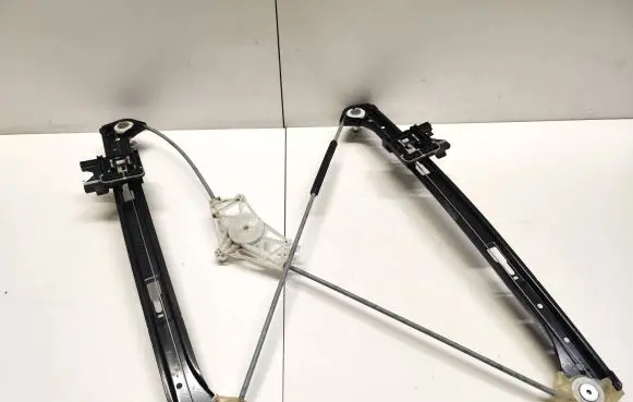 Porsche Macan (95B) Front window lifting mechanism without motor 95B837462B 02956788
