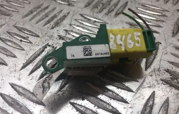 Volkswagen PASSAT B6 Airbag deployment crash/impact sensor 3C0909606 8465