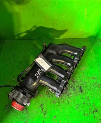 Mercedes-Benz C W203 Intake manifold