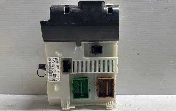 Volvo XC70 Fuse module BG9T14C256HA 31314867AA 3659AF011154