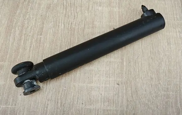 BMW X5 G05 Tailgate/trunk strut/damper 7473097