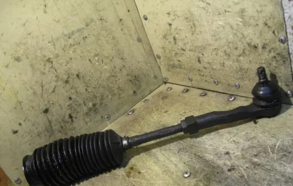 KIA Carnival Steering tie rod NURODYKITEKURIPUSE