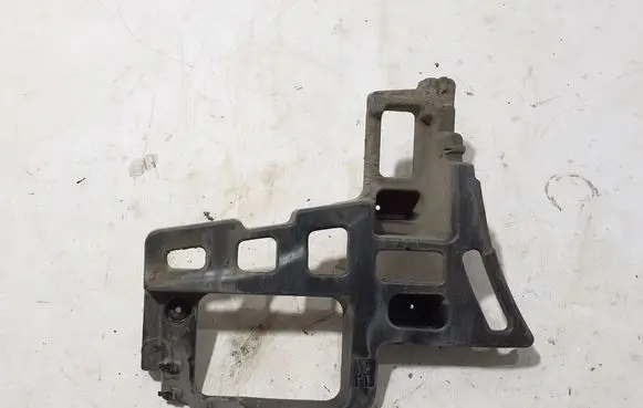 Renault Talisman Rear bumper mounting bracket 850415330R