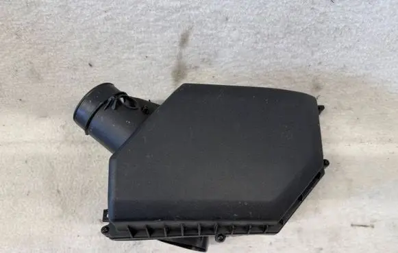 Volvo XC60 Air filter box 31319684