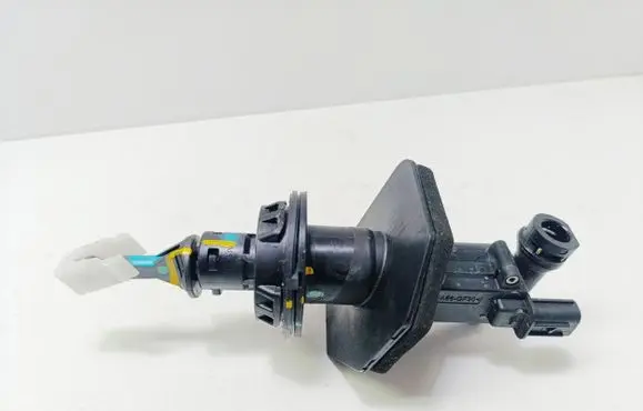 Mazda CX-3 Clutch master cylinder KD4341400B