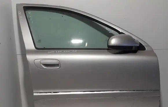 Volvo V70 Front door