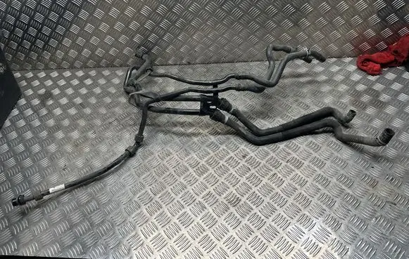 Volkswagen Golf VII Engine coolant pipe/hose 5Q1819885G 153537