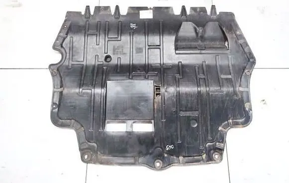 Volkswagen PASSAT B6 Engine splash shield/under tray 3C0825237F