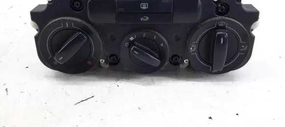 Volkswagen Caddy Climate control unit