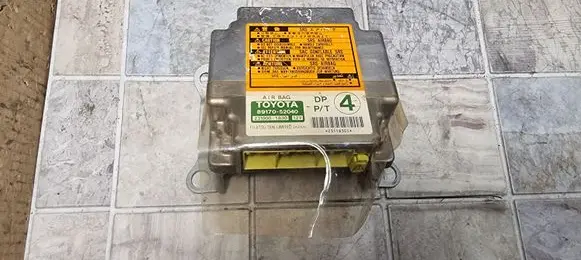Toyota Yaris Airbag control unit/module 8917052040 2310001830