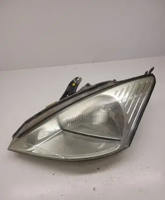 Ford Focus Headlight/headlamp 1M5113006FA
