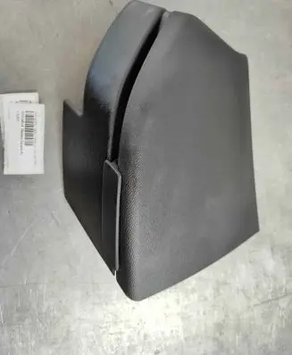 Volvo XC60 Seat belt trim 32314014 31425773